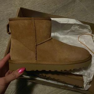Ugg classic mini II